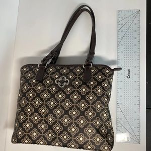 Brighten Renata Puers